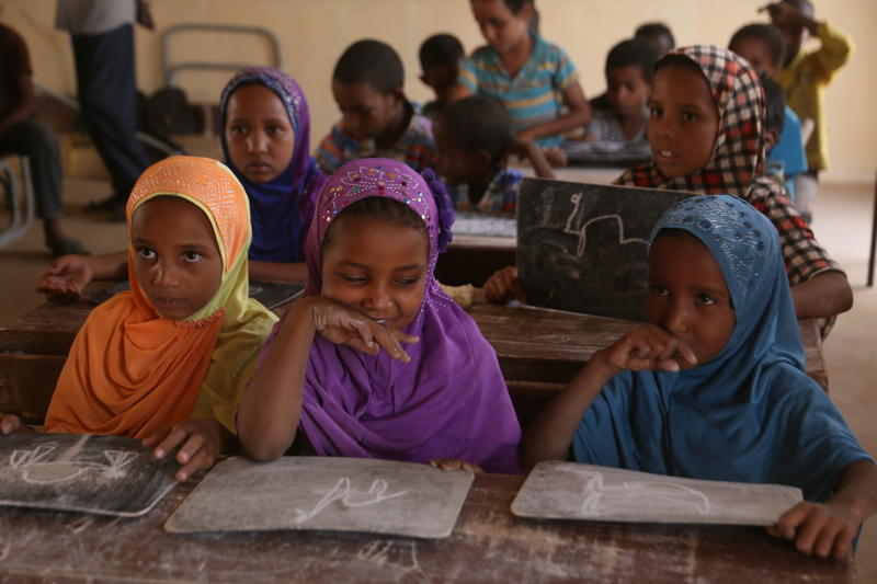 L'ÉDUCATION ESSENTIELLE À LEUR SURVIE!